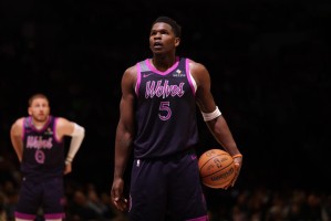 爱德华兹40分戈贝尔22+17 森林狼送独行侠十连败