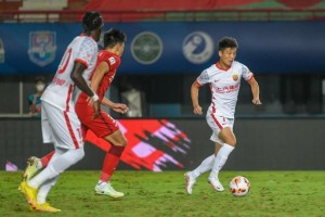 开云体育下载-58海港首次连线武磊成新奥斯卡：最佳水准还需时间