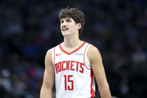 正负值-26最低！谢泼德19投仅6中拿18分 三分7中1&amp;出现6失误4犯规